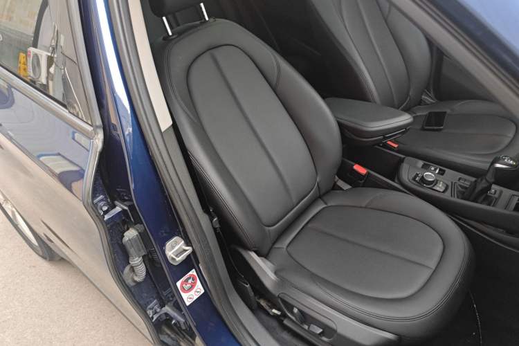 Used BMW X1 2016 sDrive18Li Fashion Model Right Front Seat