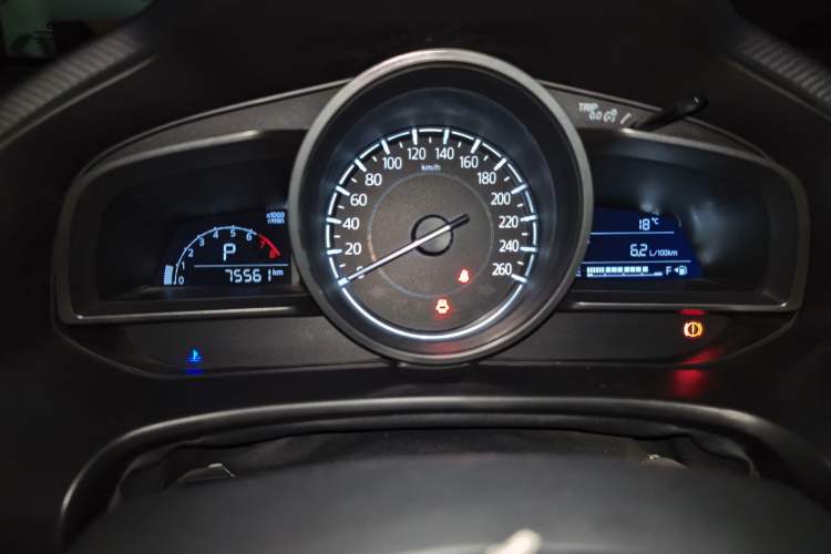 Used Mazda 3 Axela 2017 Sedan 1.5L Automatic Comfort Model Emission Standard China V
