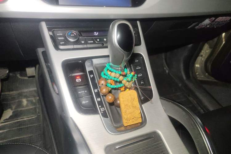 Used Geely Auto Emgrand X7 Sport 2016 1.8TD Automatic ZhiShang Model Gear Lever