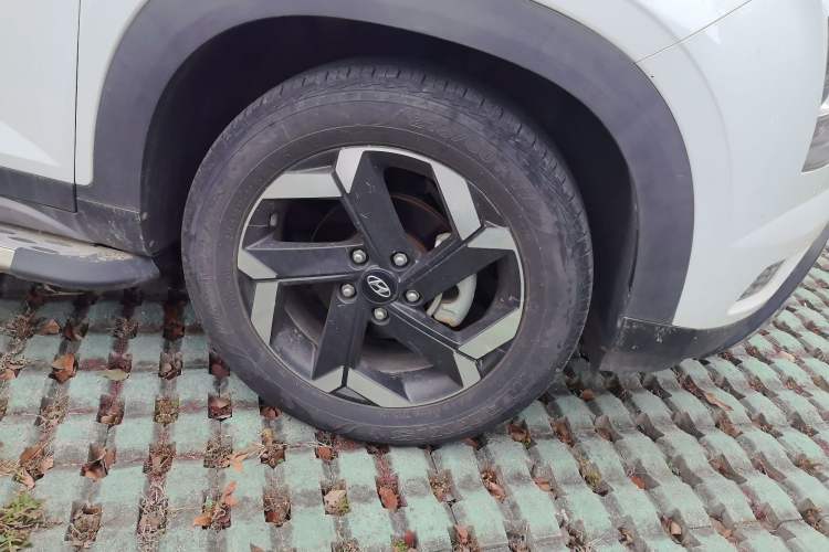 Used Hyundai ix25 2020 1.5L CVT GLS Smart Model
