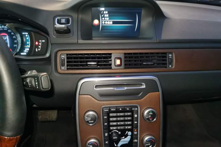 Used Volvo S80L 2015 2.0T T5 Smart Luxury Edition
