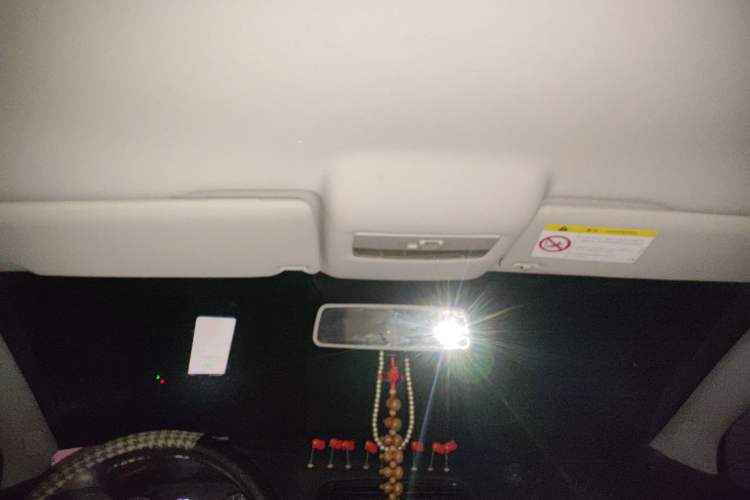 Used Volkswagen Polo 2016 1.4L Manual Fashion Model