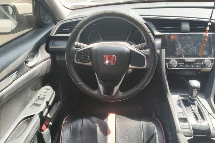 Used Honda Civic 2016 220TURBO CVT Luxury Edition Steering Wheel