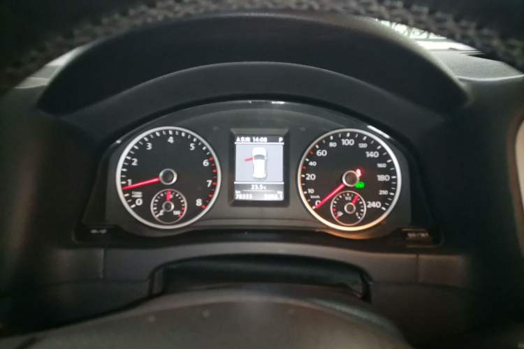 Used Volkswagen Tiguan 2013 2.0 TSI Automatic All-Wheel-Drive Flagship Edition