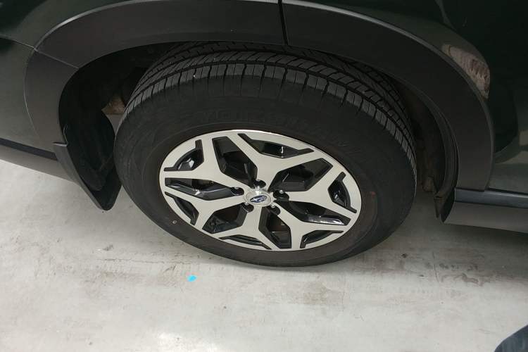 Used Subaru Forester 2022 2.0i AWD Luxury Edition EyeSight Right Rear Wheel Hub