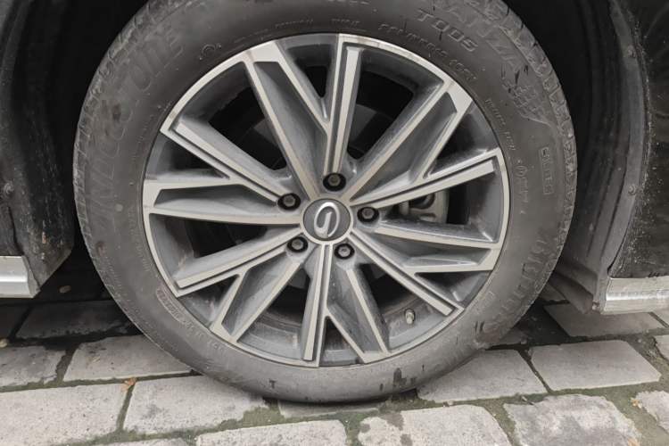 Used GAC Trumpchi M8 2024 Master Series 400T Prestige Edition Right Front Wheel Hub