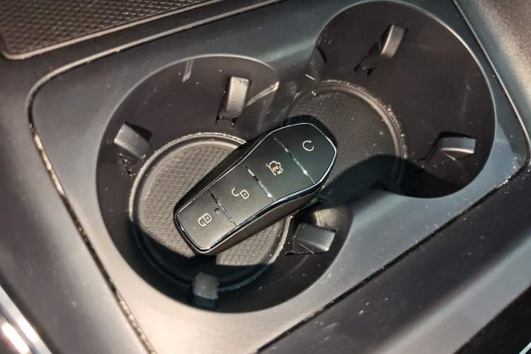 Used BYD Qin PLUS 2024 HONOR Edition DM-i 55KM Leading Model Vehicle Key