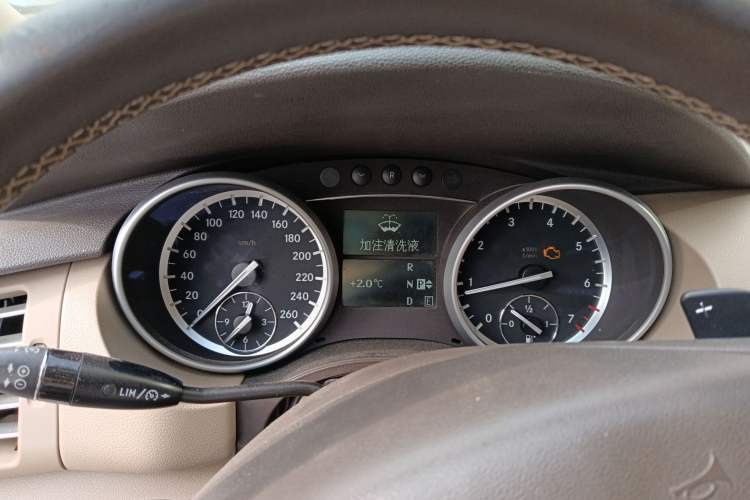 Used Mercedes-Benz R-Class 2011 R 350 L 4MATIC
