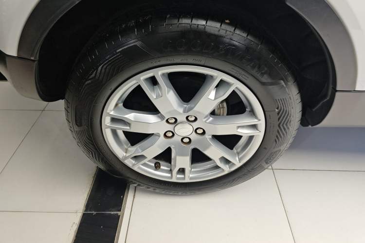 Used Land Rover Range Evoque 2014 2.0T 5-Door Luxury Edition
