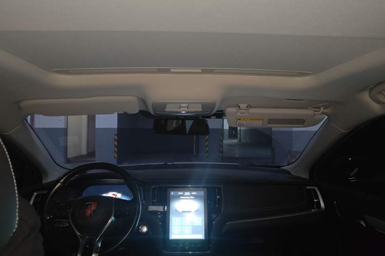 Used Roewe i6 New Energy 2017 45T Hybrid Connect & Smart Enjoyment Edition