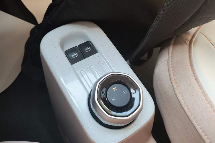 Used Geely Galaxy Panda 2023 Panda Mini 200km Endurance Bear