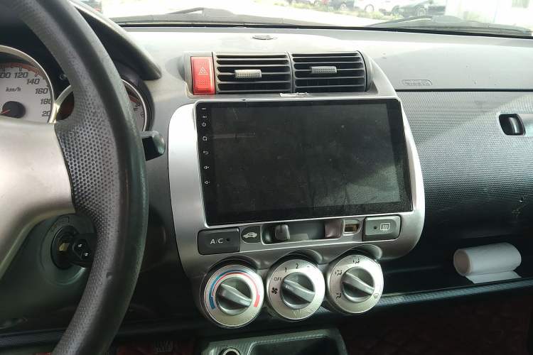 Used Honda Fit 2007 1.3L CVT Comfort Edition Audio And AC Panel