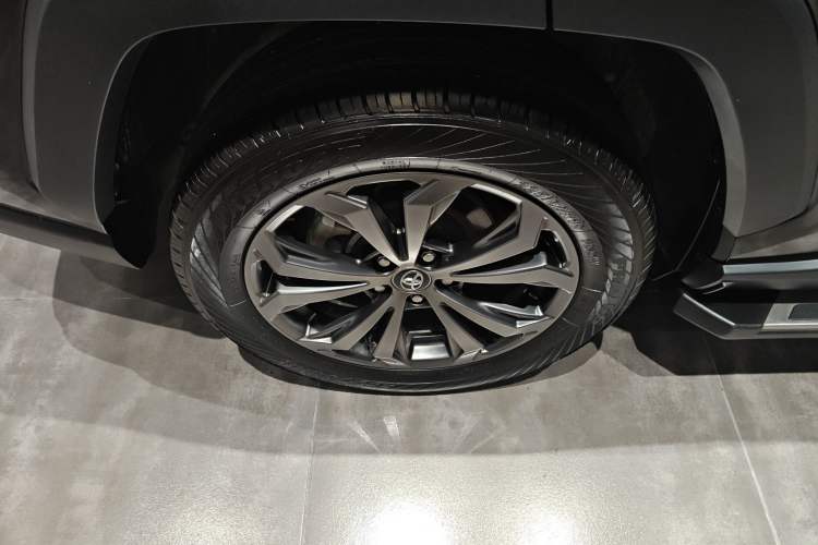 Used Toyota RAV4 2023 2.0L CVT Two-Wheel Drive Fashion Plus Edition