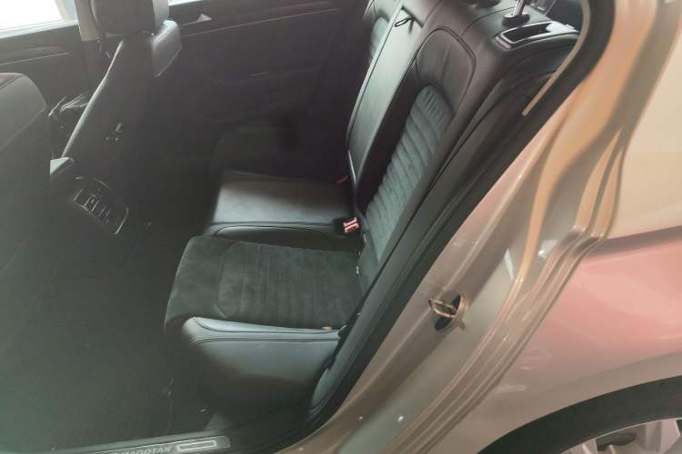 Used Volkswagen Magotan 2017 380TSI DSG Luxury Model