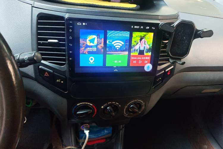 Used Geely Auto Diamond 2010 2nd Generation 1.5L Manual Standard Version Audio And AC Panel