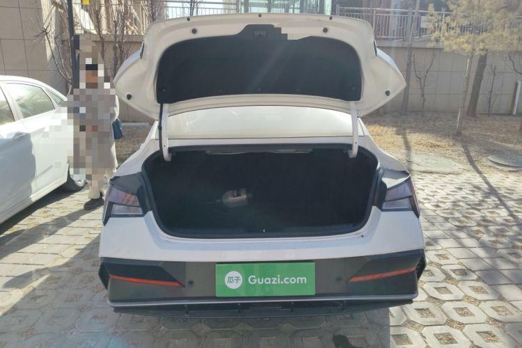 Used Hyundai Elantra 2023 1.5L CVT LUX Prestige Edition