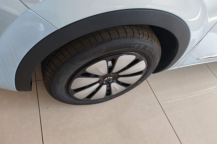 Used Wuling Bingo 2025 333 km Enjoyment Version Left Front Wheel Hub