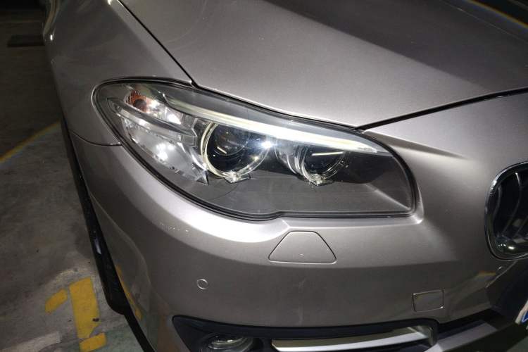 Used BMW 5 Series 2014 525Li Leading Model Right Front Headlight