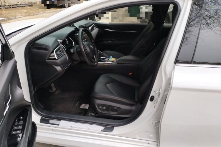 Used Toyota Camry 2019 Revised Version 2.0G Luxury Edition
