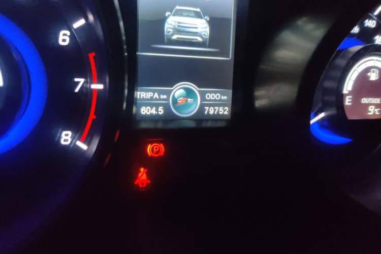 Used CHANGAN CS75 2017 Shangku Edition 1.5T Manual ZhiXiang Model
