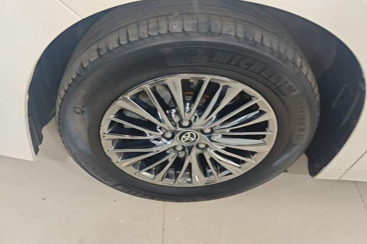 Used Toyota Alphard 2020 Dual-Engine 2.5L Luxury Edition
