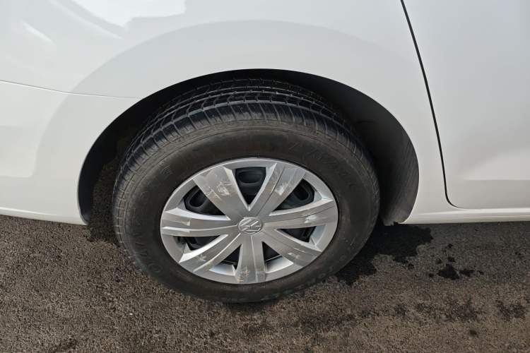 Used Volkswagen Jetta 2017 1.5L Manual Fashion Edition Right Rear Wheel Hub