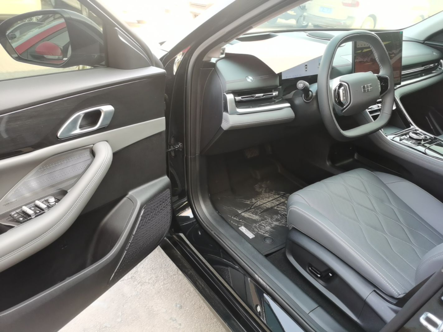 Geely Galaxy A7 2025 Model EM-i 150km Exploration+ Edition — снимка 18