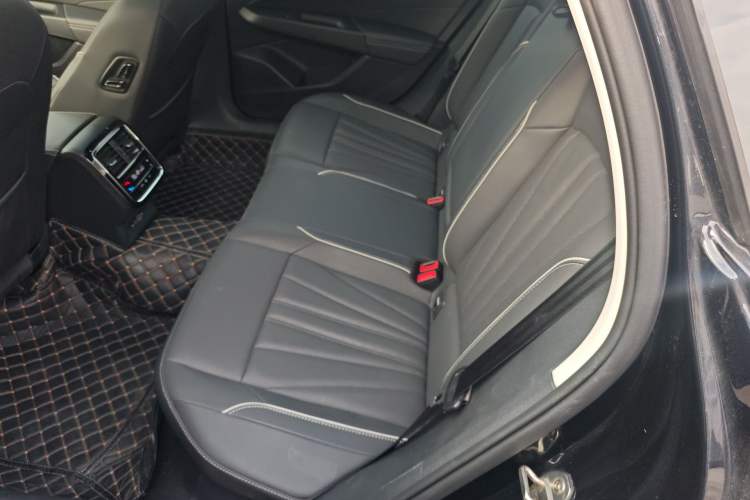 Used Volkswagen Passat 2024 380TSI Dragon Edition Left Rear Seat