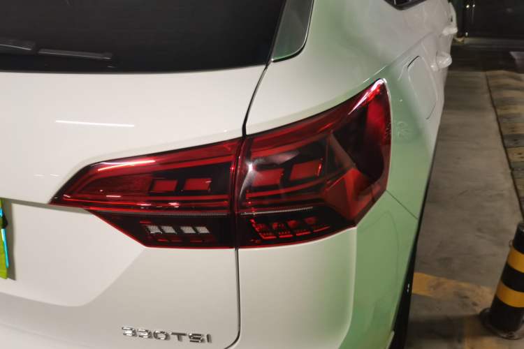 Used Volkswagen Tayron 2020 280TSI Two-Wheel Drive Luxury Connect Edition
