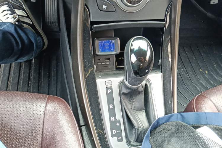 Used Hyundai Elantra (5th Generation / Langdong) 2015 1.6L Automatic Luxury Model Gear Lever