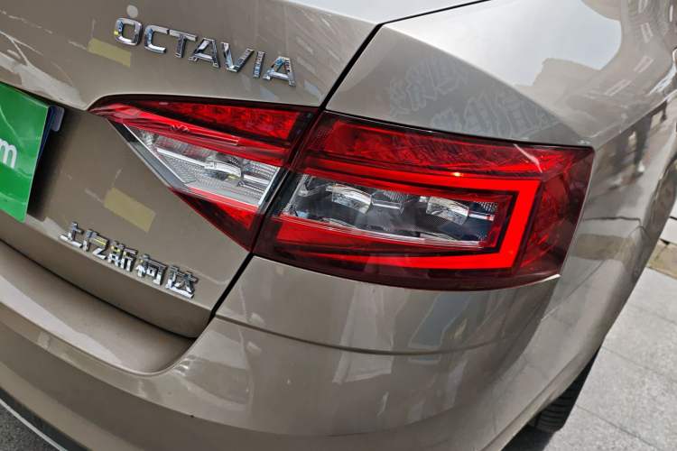 Used Skoda Octavia 2018 TSI280 DSG Flagship Edition