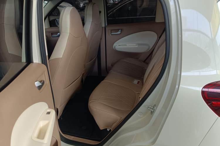 Used Wuling Hongguang MINIEV 2025 Four-Door Version Advanced Edition Left Rear Seat