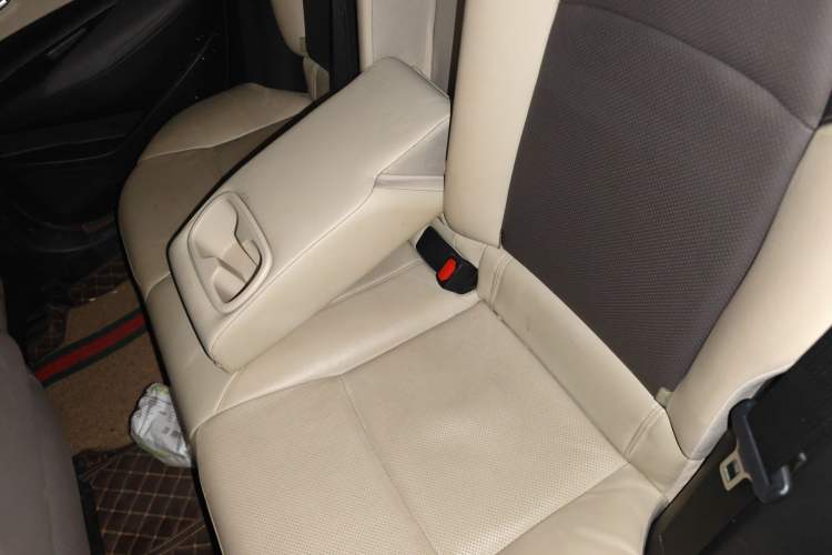 Used Toyota Corolla 2019 1.2T S-CVT GLX-i Flagship Edition Left Rear Seat