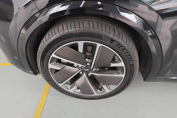 Used Li Auto L9 2025 Ultra Smart Refreshed Edition