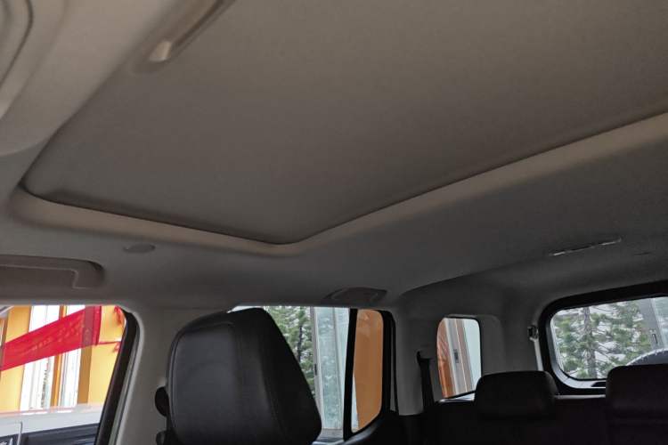 Used Tank 300 2021 City Edition 2.0T—Truly Stylish
