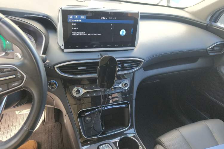 Used Hyundai Santa Fe 2020 380 TGDi Automatic Two-Wheel Drive DLX Prestige Edition