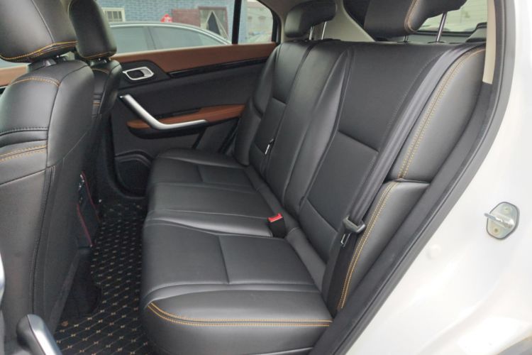 Used Dongfeng Aeolus AX4 2018 1.6L DCT Trendy & Stylish Model with Sunroof
