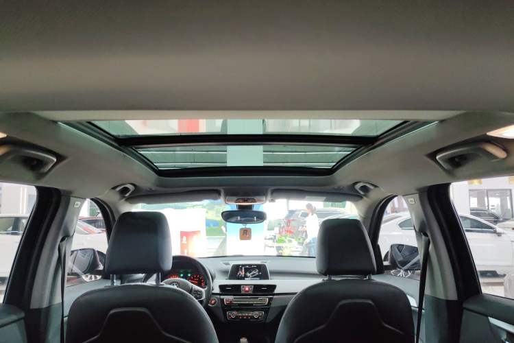 Used BMW X1 2016 sDrive18Li Premium Edition
