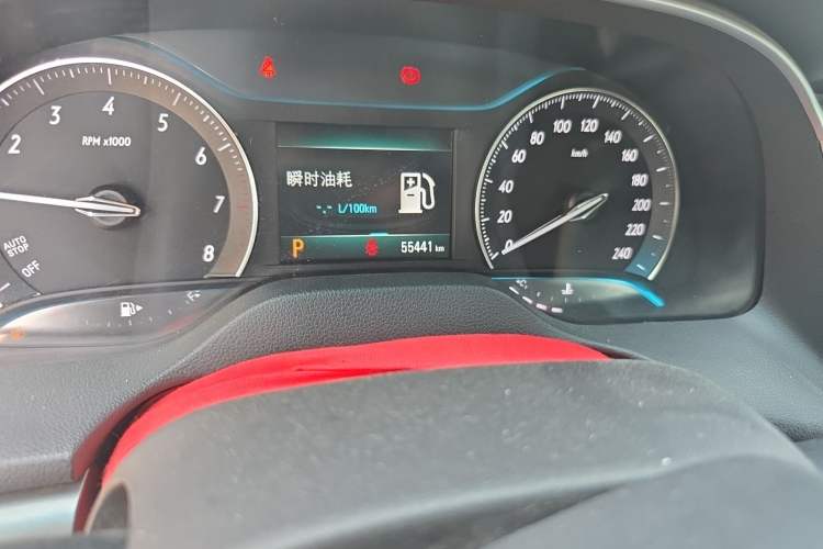 Used Buick GT 2018 18T Automatic Elite Model Odometer Close Up