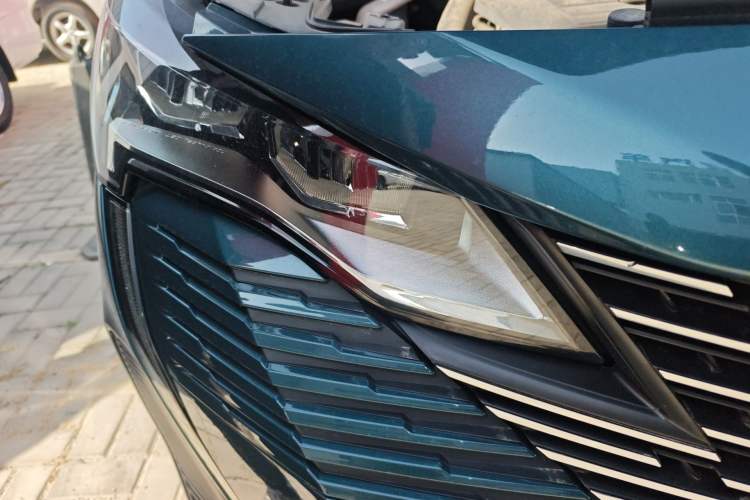 Used Peugeot 5008 2023 400THP Passionate Full-Seat Edition 7 Seats Right Front Headlight