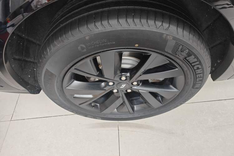 Used Li Auto L7 2023 Air model
