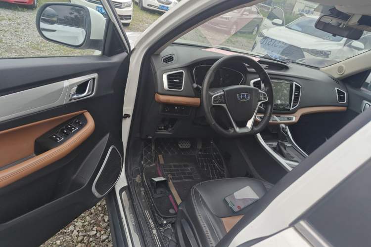 Used Geely Auto Vision X6 2018 1.4T CVT 4G Connected Luxury Version Driver Seat