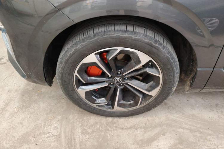 Used CHANGAN UNI-K iDD 2022 Blue Whale iDD 130km 1.5T Excellence Model Exterior 4