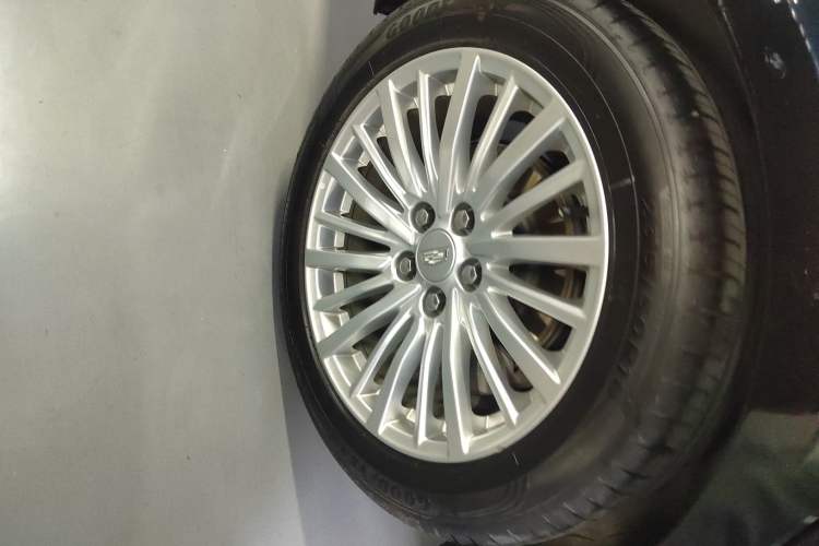 Used Cadillac CT6 2022 28T Luxury Edition Right Rear Wheel Hub