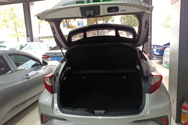 Used Toyota C-HR 2020 2.0L Leading Edition