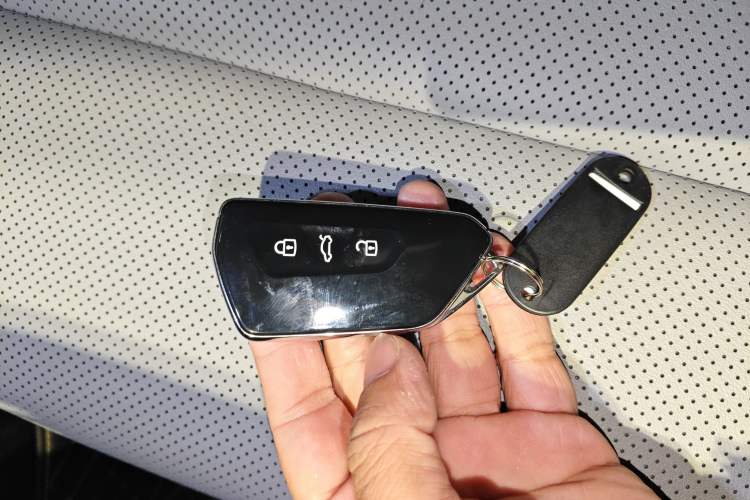 Used Volkswagen Tayron 2025 Tiguan L 380TSI 4Motion Luxury Easy Package
