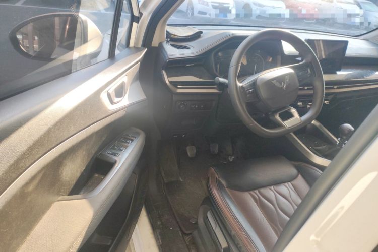 Used Wuling Jiachen 2022 1.5L Manual Enjoyment Elite Model
