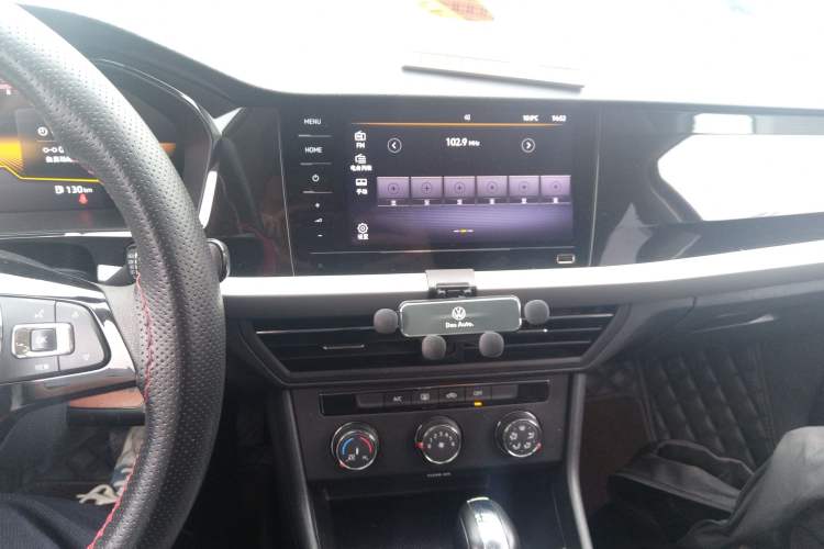 Used Volkswagen Lavida 2022 280TSI DSG Comfort Edition Audio And AC Panel