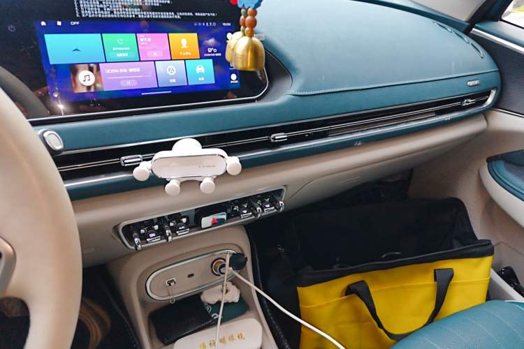 Used ORA Good Cat 2023 401 km Standard Range Premium Version Lithium Iron Phosphate
