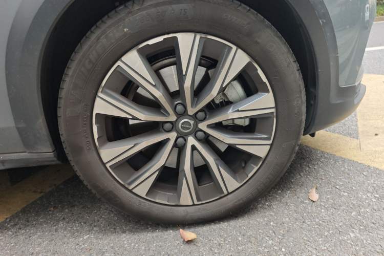 Used Volvo V90 2023 Cross Country B5 AWD Smart Range Edition
